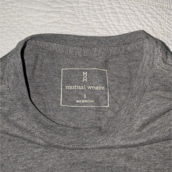 Men's Long Sleeve Tshirt Size Small Gray With Front Pocket by Mutual Wave - Picture 5 of 5